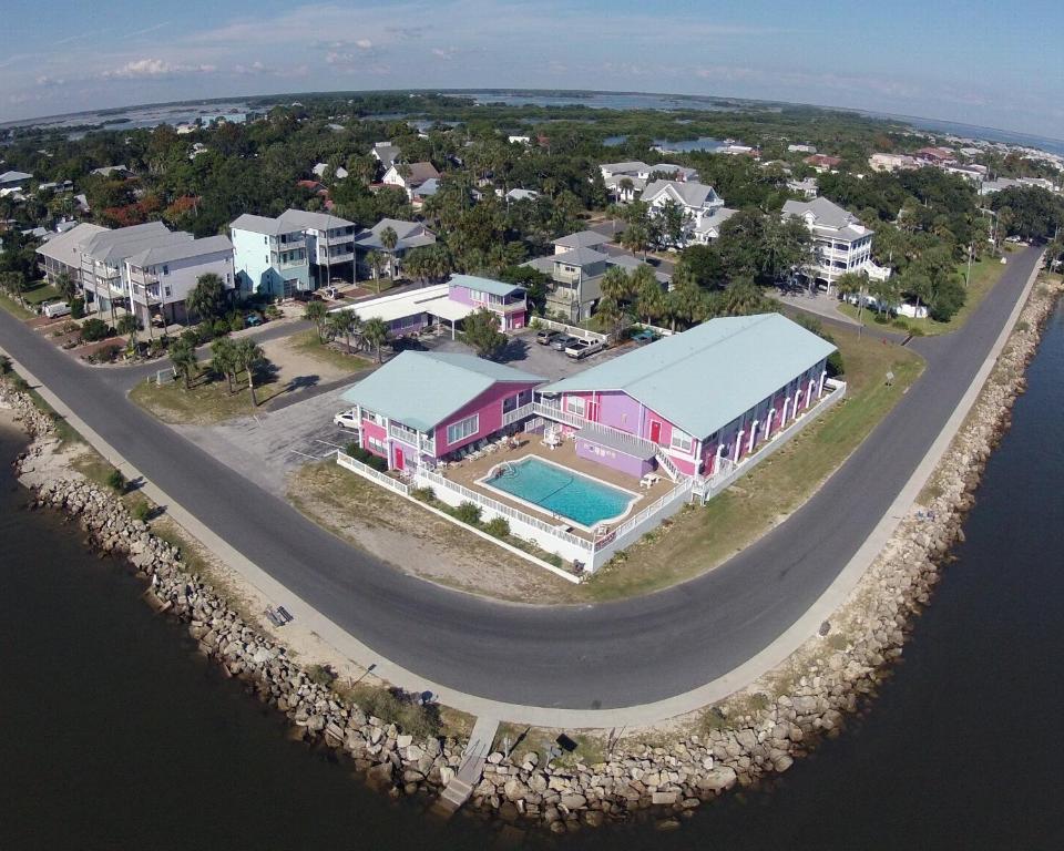 Beach Front Motel Cedar Key Exterior photo
