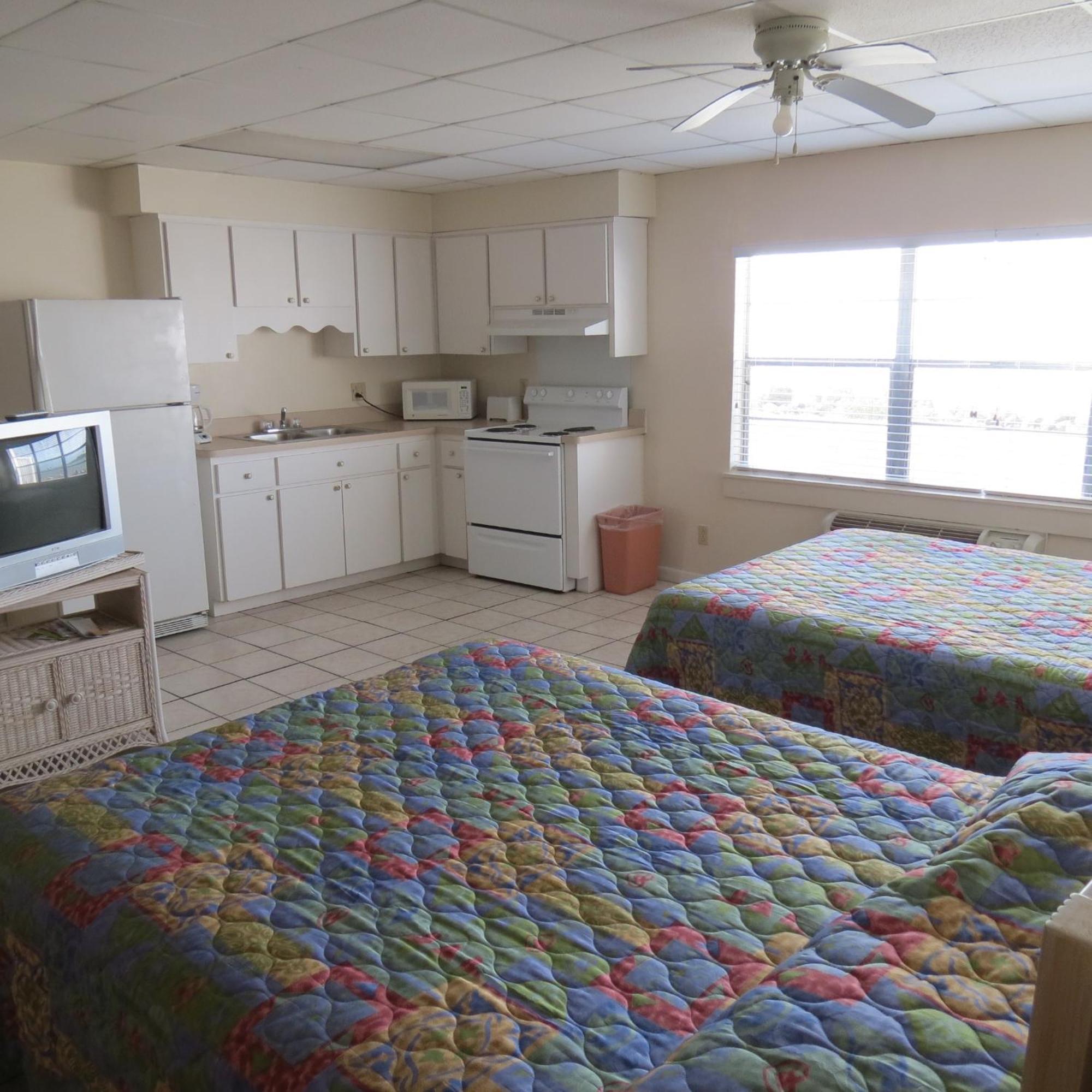 Beach Front Motel Cedar Key Exterior photo